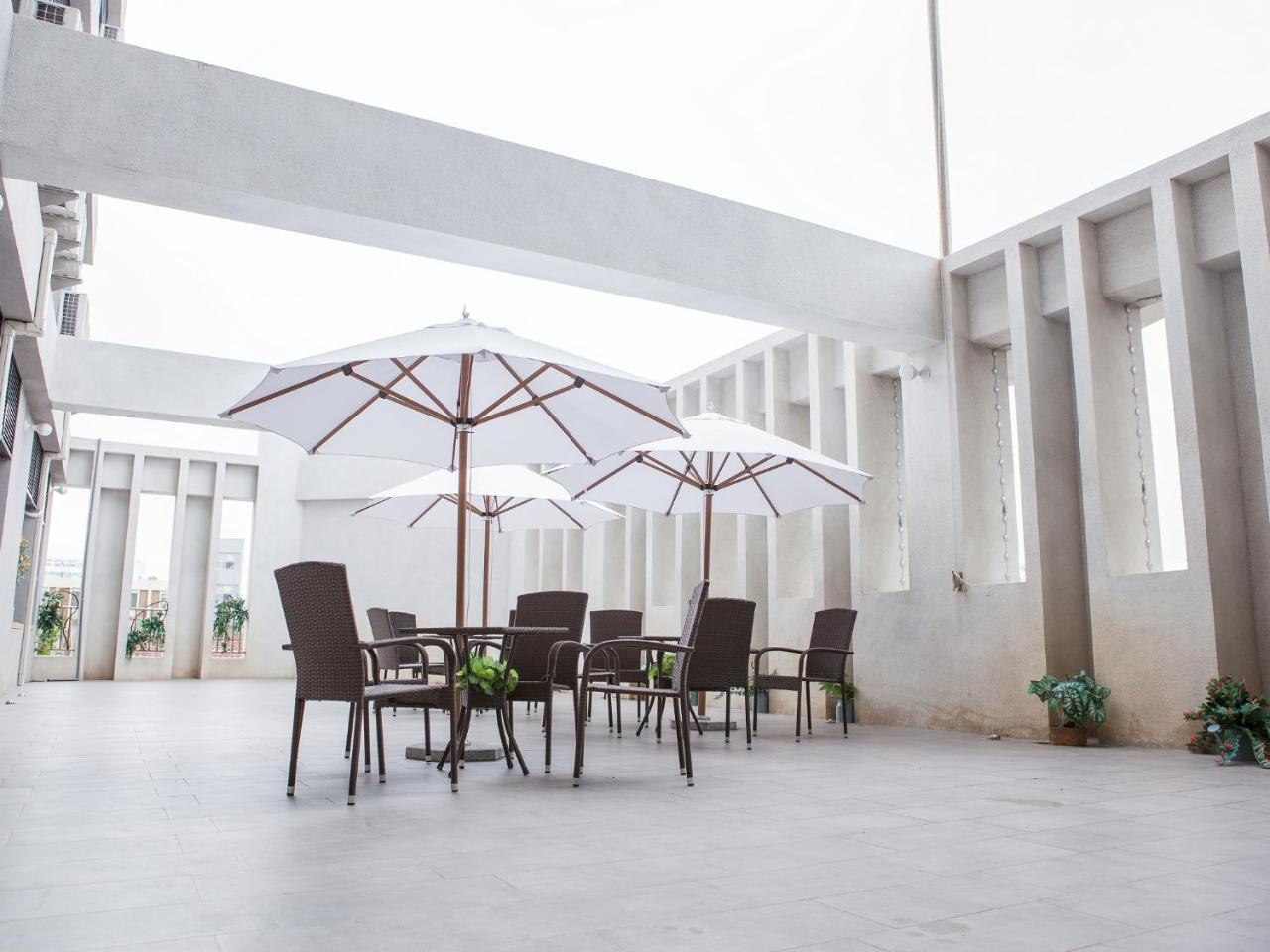 Rainbow Hotel ماغونغ المظهر الخارجي الصورة
